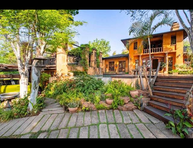 5 BEDROOM HOUSE FOR SALE IN WATERKLOOF